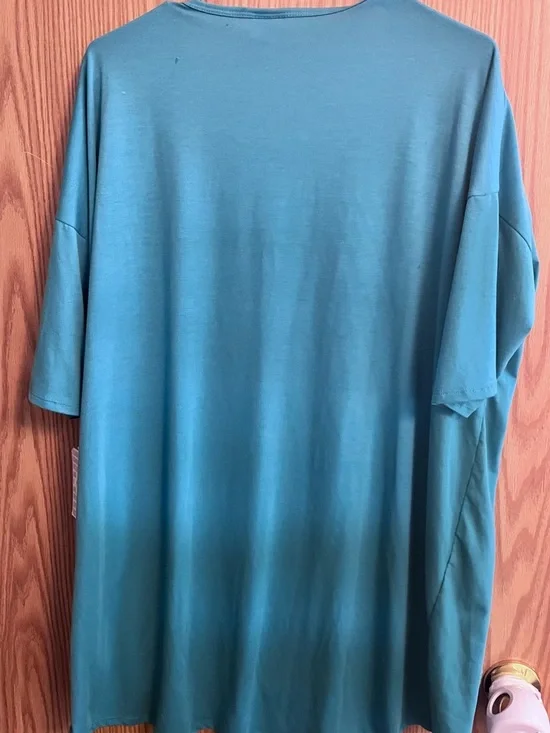 LuLaRoe Teal Scoop Neck Short Sleeve Top - Picture 4 of 5